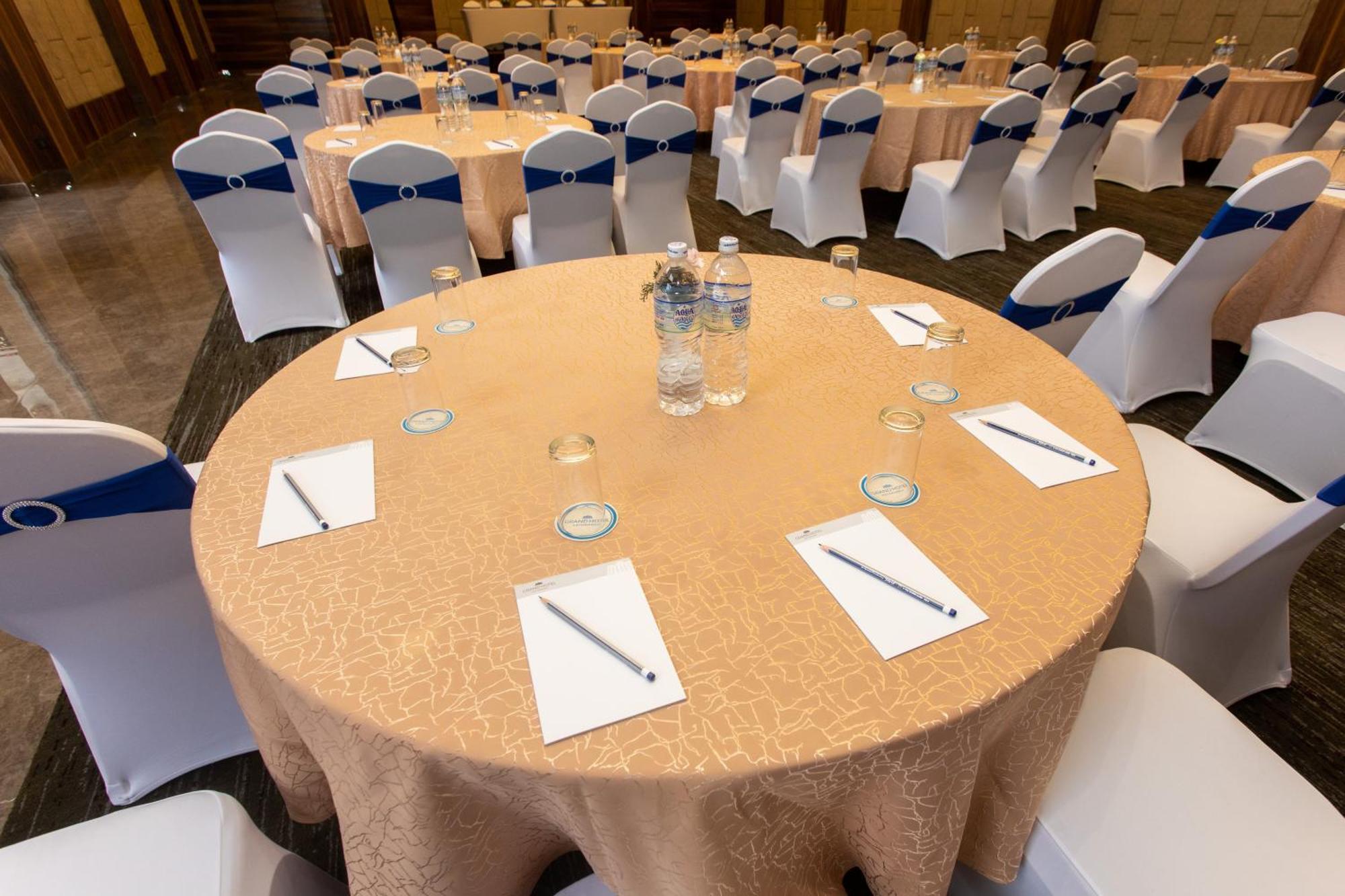 Grand Hotel Kathmandu Ngoại thất bức ảnh