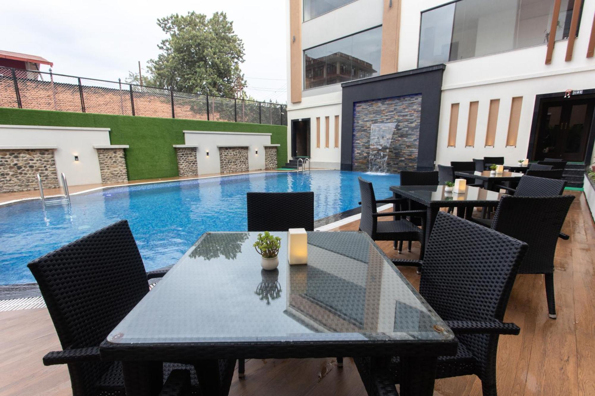 Grand Hotel Kathmandu Ngoại thất bức ảnh