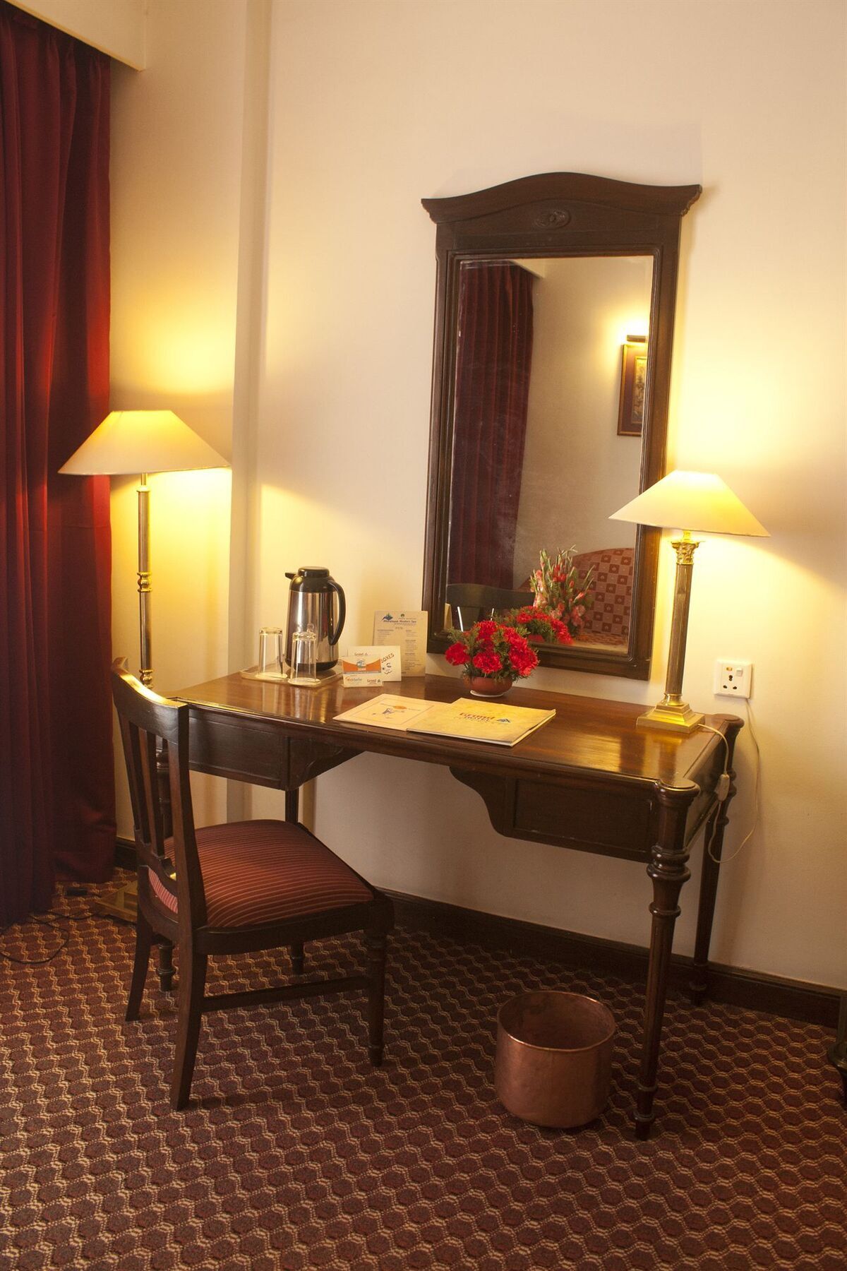 Grand Hotel Kathmandu Ngoại thất bức ảnh