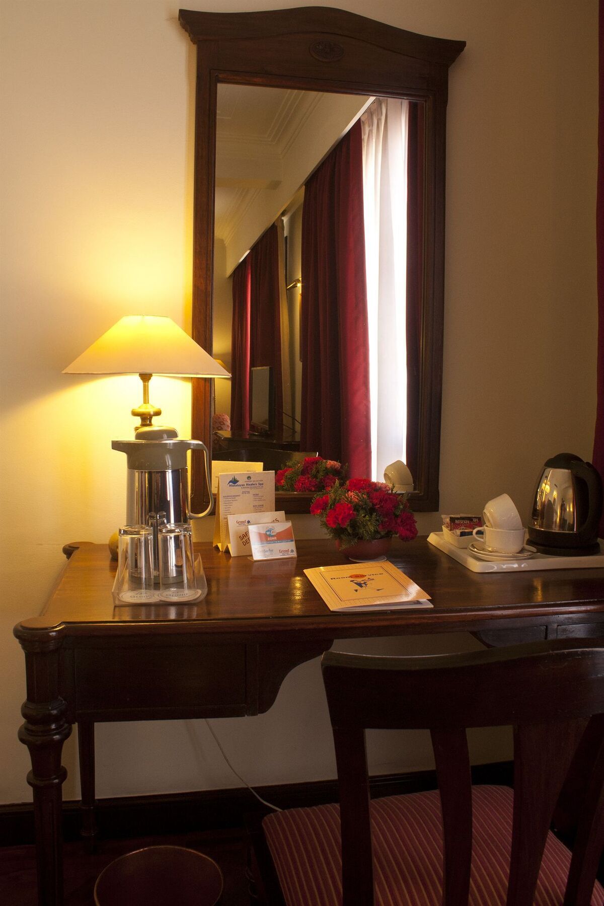 Grand Hotel Kathmandu Ngoại thất bức ảnh